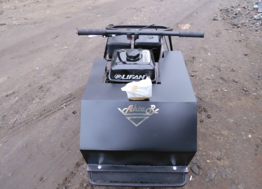 Мотобуксировщик AhtaR Зима 15 л/с с вариатором в Бийске