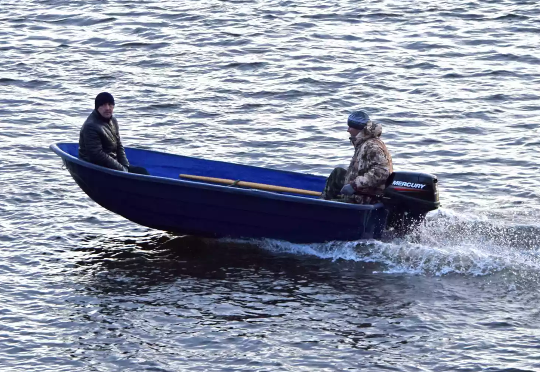 Стеклопластиковая лодка Neman-340 (тримаран) в Бийске