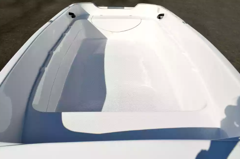 Стеклопластиковая лодка Пингвин (тримаран) в Бийске