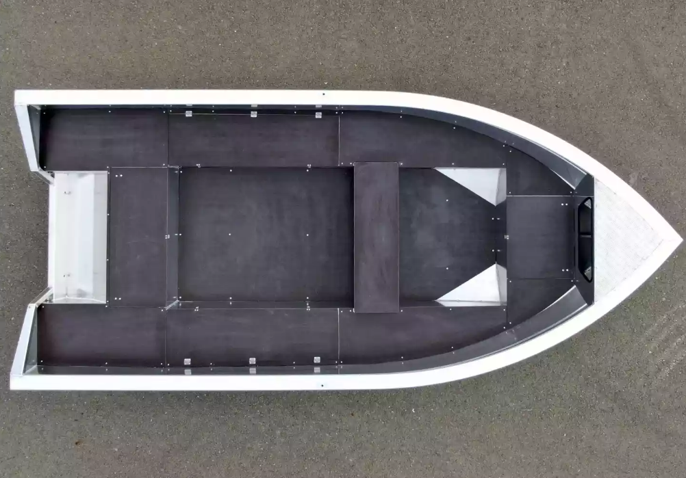 Алюминиевая лодка  Неман-420 в Бийске