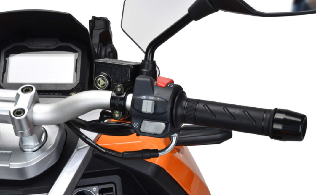 Скутер MOTOLAND (МОТОЛЕНД) T-MAX 150 в Бийске