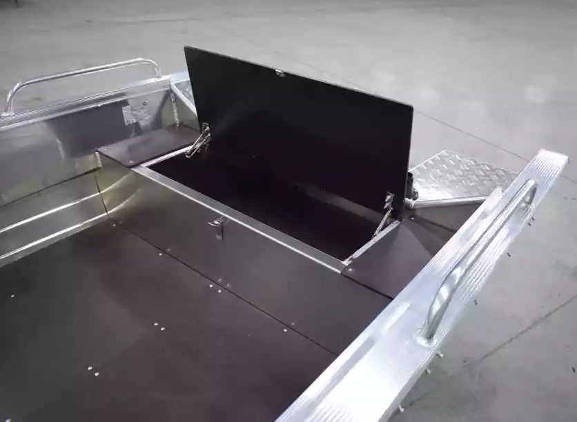 Алюминиевая лодка  Wyatboat-430 Р в Бийске