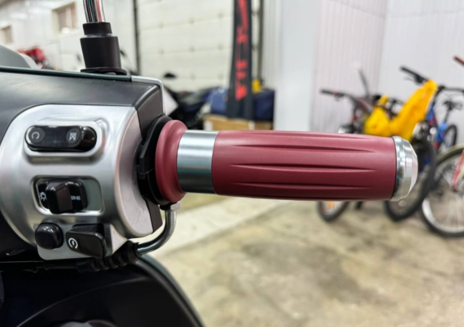 Скутер PROMAX Miami 240 (49) в Бийске