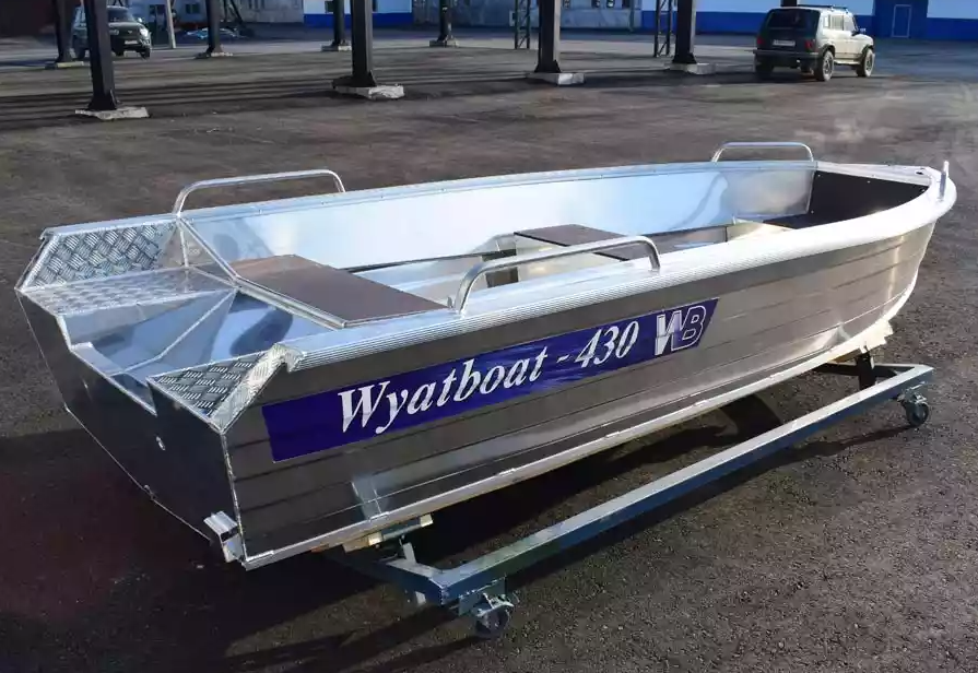 Алюминиевая лодка  Wyatboat-430 Р в Бийске