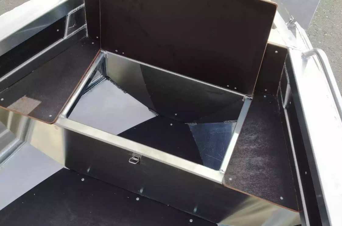 Алюминиевая лодка  Неман-480 Р в Бийске