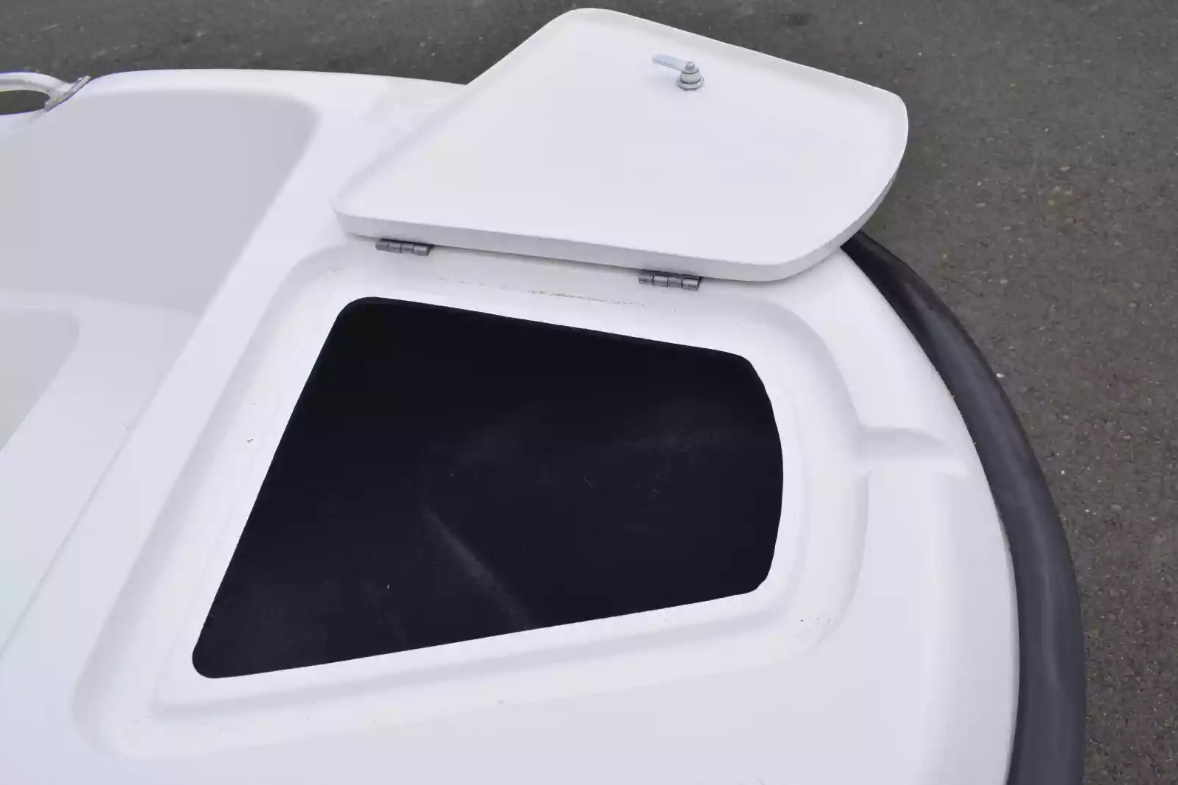 Стеклопластиковая лодка Пингвин New (тримаран) в Бийске