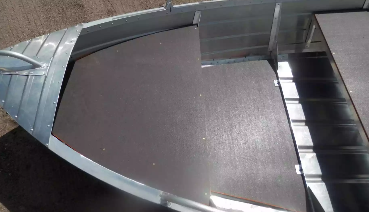 Алюминиевая лодка Вятка-Профи 32 в Бийске