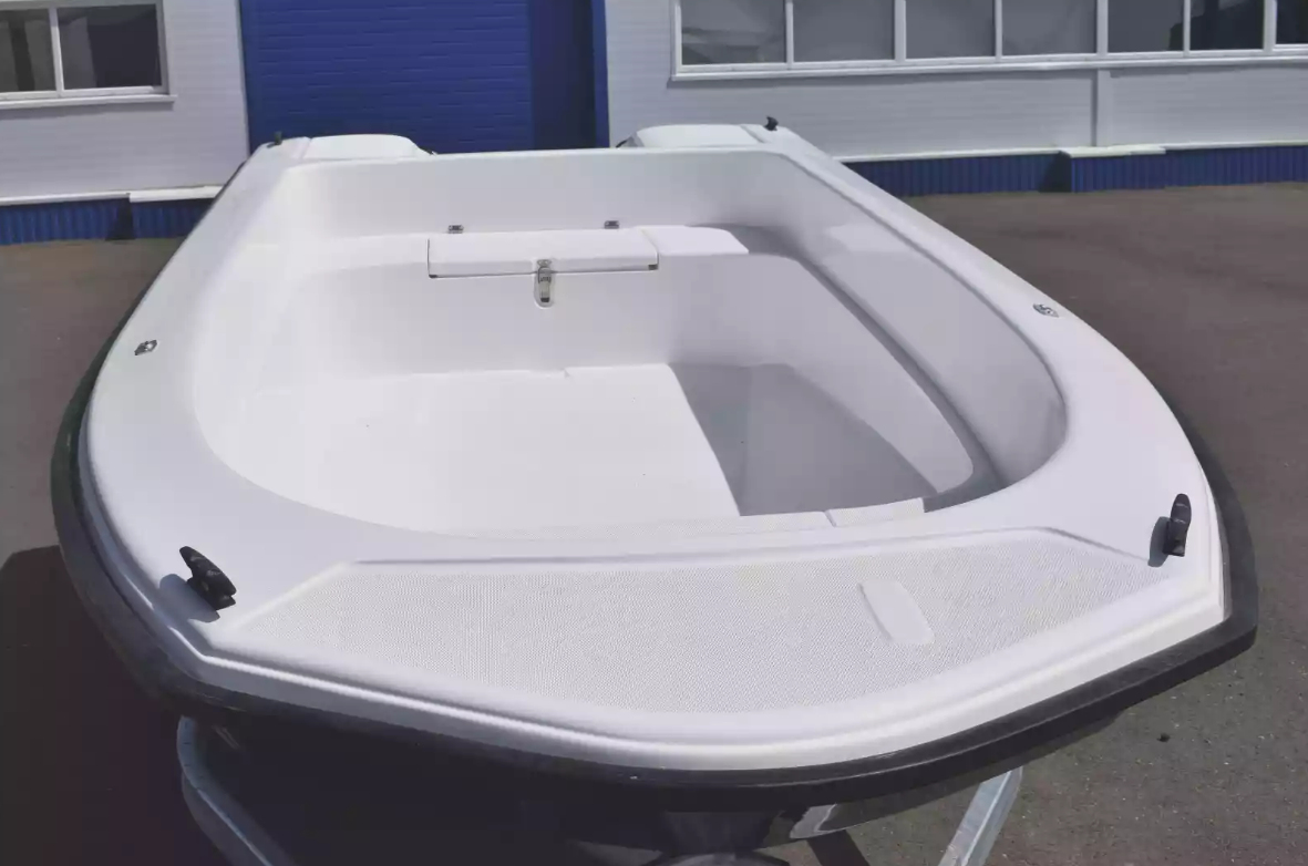 Стеклопластиковая лодка Wyatboat 430 тримаран в Бийске