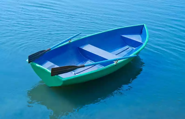 Стеклопластиковая лодка Дельфин в Бийске