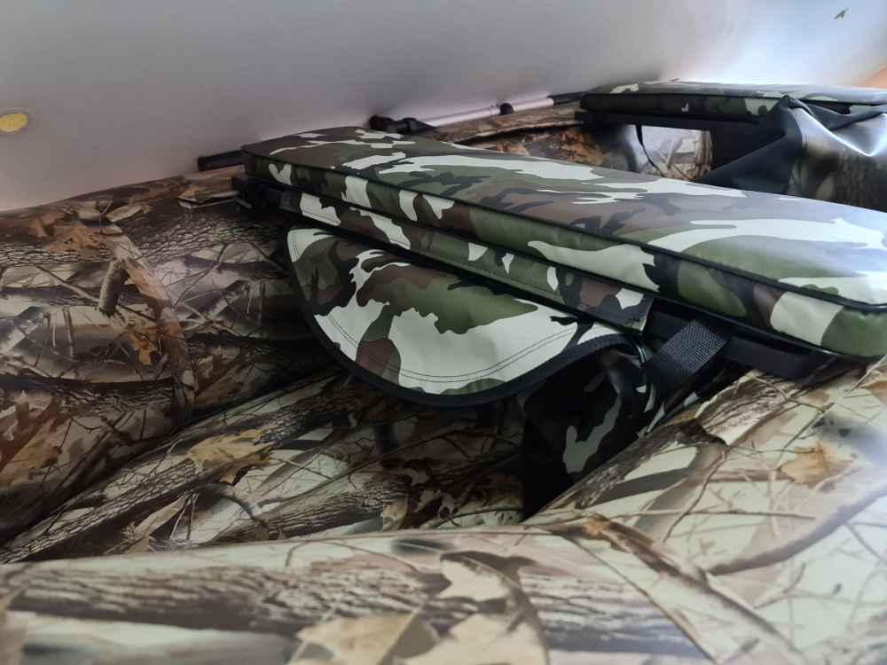 КОМПЛЕКТ МЯГКИХ НАКЛАДОК С СУМКОЙ ДЛЯ ЛОДОК 80Х20 КАМУФЛЯЖ в Бийске