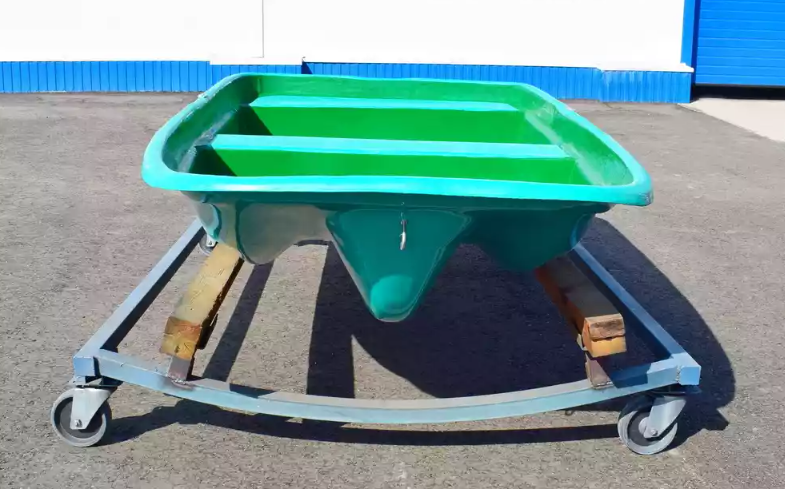 Стеклопластиковая лодка Старт (тримаран) в Бийске