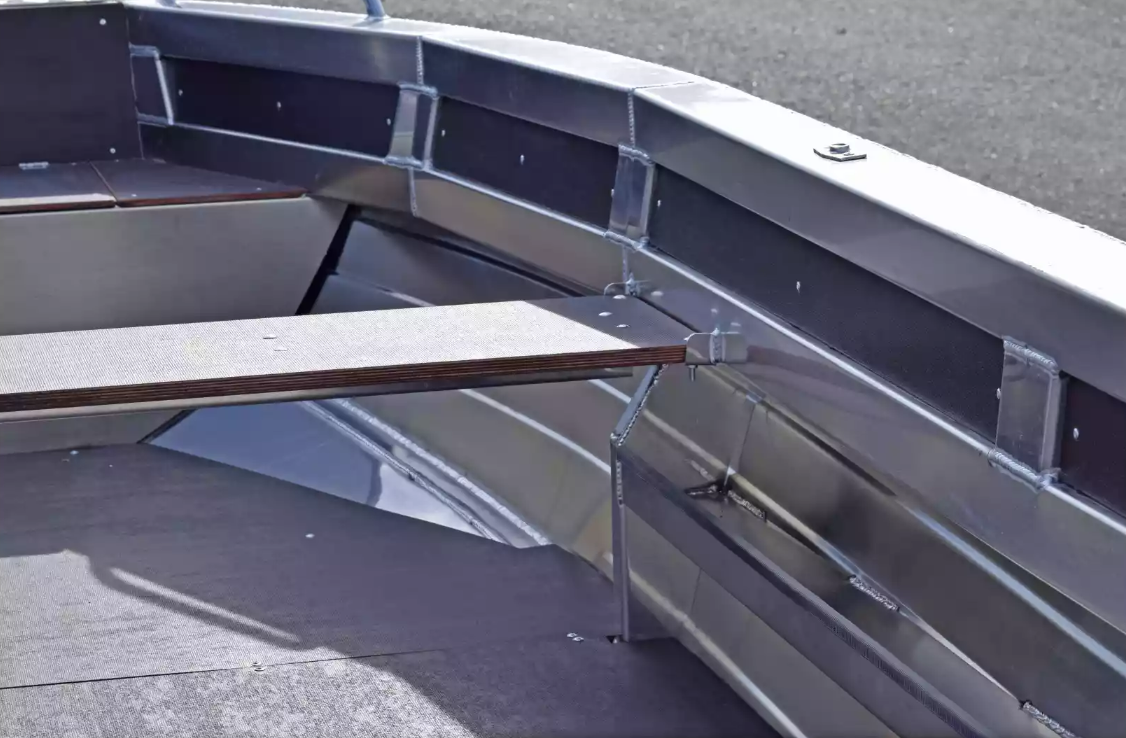 Алюминиевая лодка  Неман-480 Р в Бийске