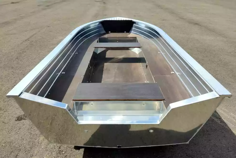 Алюминиевая лодка Неман-400 в Бийске