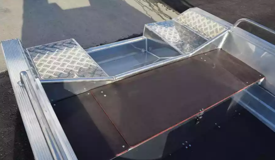 Алюминиевая лодка  Wyatboat-430 Р в Бийске