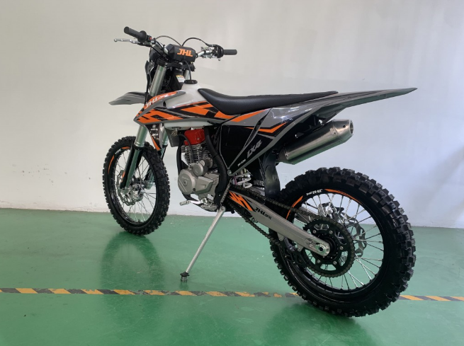 Мотоцикл JHLMOTO JHL LX4 CB300RL (175FMN) в Бийске