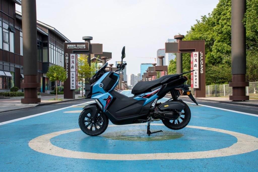 Скутер PROMAX BMW C250X в Бийске