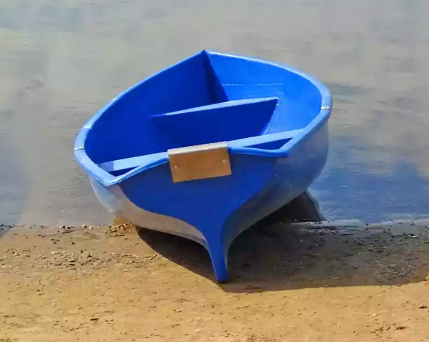 Стеклопластиковая лодка Омуль в Бийске