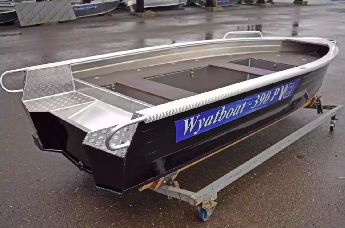 Алюминиевая лодка Wyatboat-390РМ в Бийске