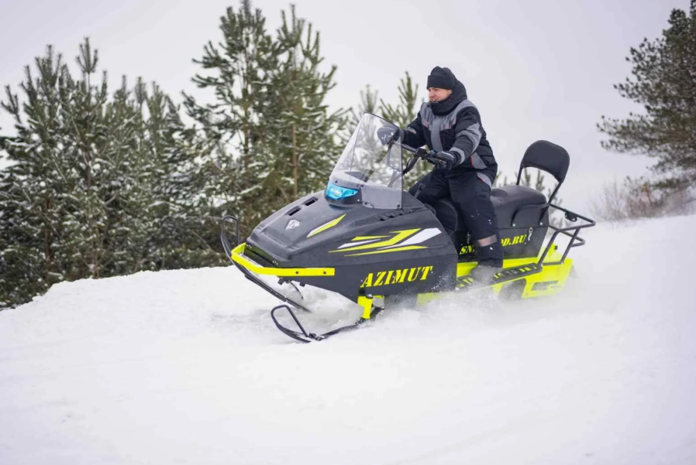 Миниснегоход Бурлак Азимут 24 л.с. , эл.запуск, реверс, тормоз гидравл, капот черный в Бийске