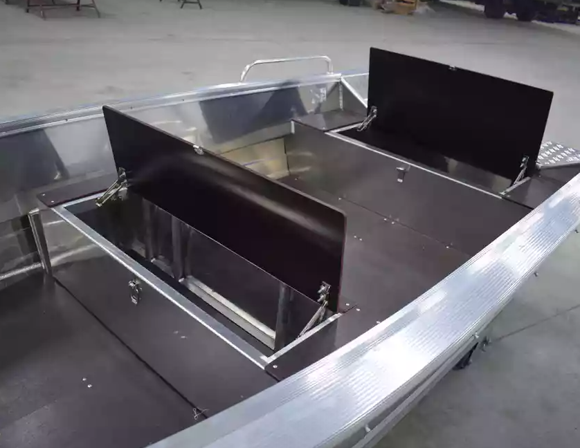 Алюминиевая лодка  Wyatboat-430 Р в Бийске