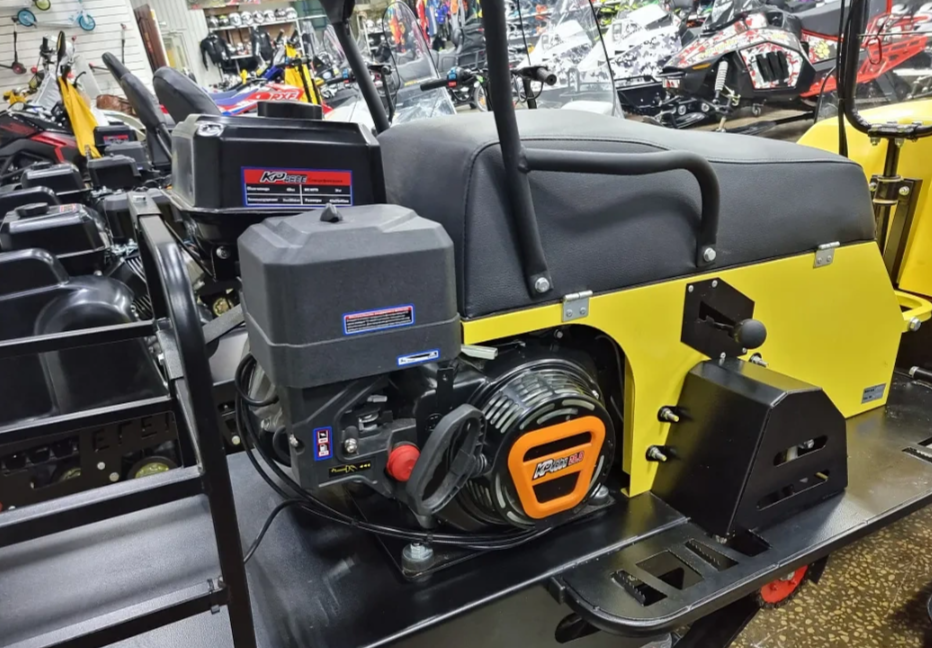 Миниснегоход Бурлак-М Егерь Стандарт SPORT 20 л.с. с эл.зап. в Бийске