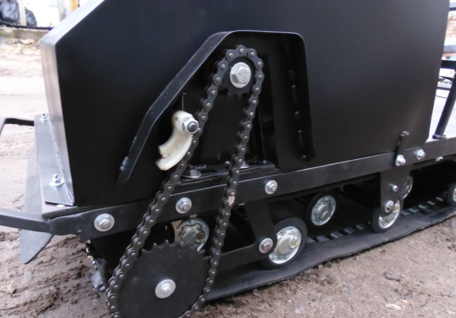 Мотобуксировщик AhtaR Зима 15 л/с с вариатором в Бийске