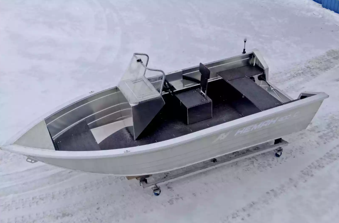 Алюминиевая лодка Неман-400 С в Бийске