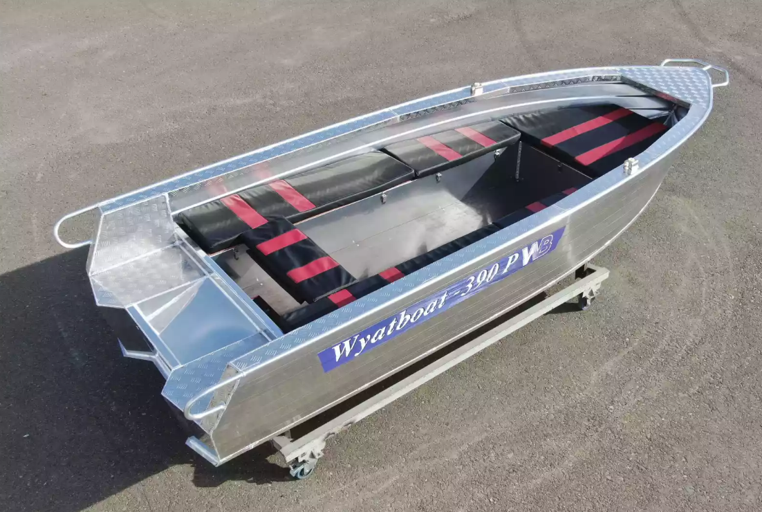 Алюминиевая лодка Wyatboat-390РМ увеличенный борт в Бийске