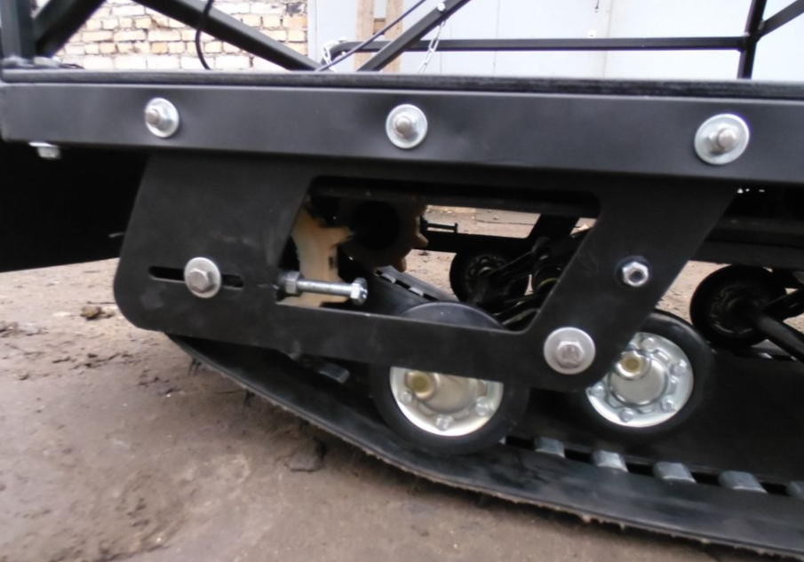 Мотобуксировщик AhtaR Зима 15 л/с с вариатором в Бийске