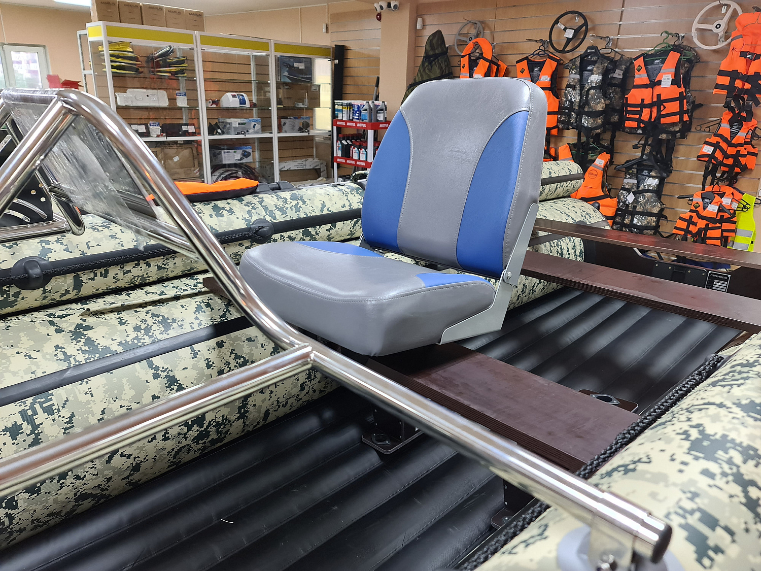 КРЕСЛО МЯГКОЕ РАСКЛАДНОЕ С ПОВОРОТНЫМ МЕХАНИЗМОМ ДЛЯ ЛОДОК в Бийске