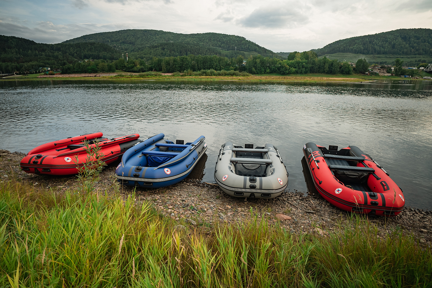 Лодка MISHIMO RIVER FJET PRO 430  под водомет в Бийске