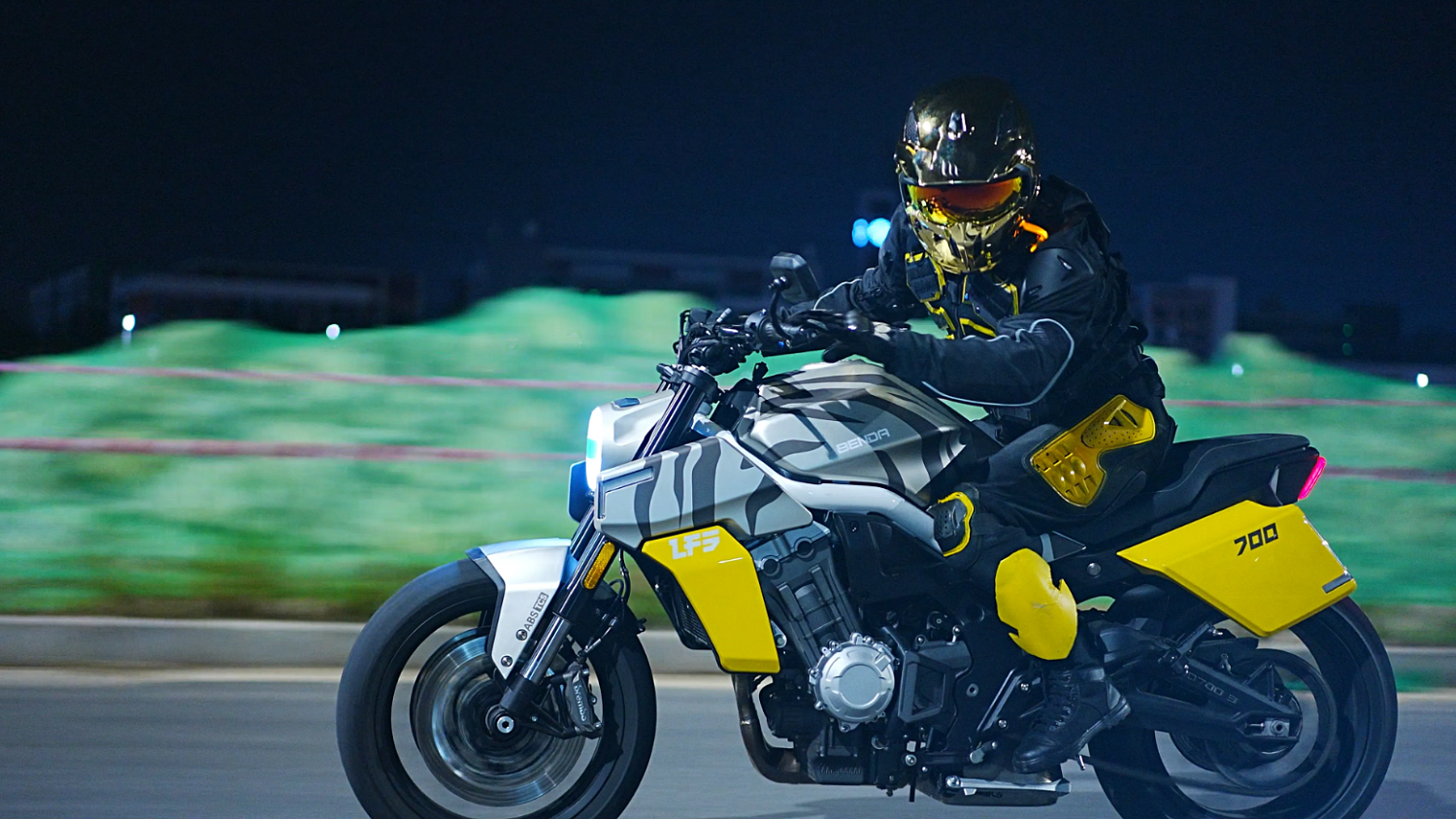 Мотоцикл Benda LFS 700 в Бийске